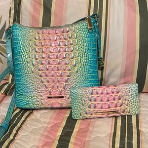Brahmin crossbody purse with matching wallet in good condition.